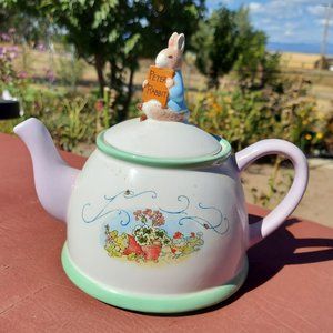 Peter Rabbit Teapot